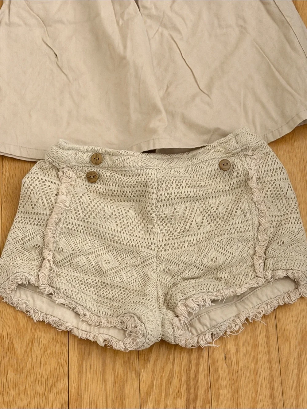 Joie Beige Crochet-Detail Kids Matching Set y.